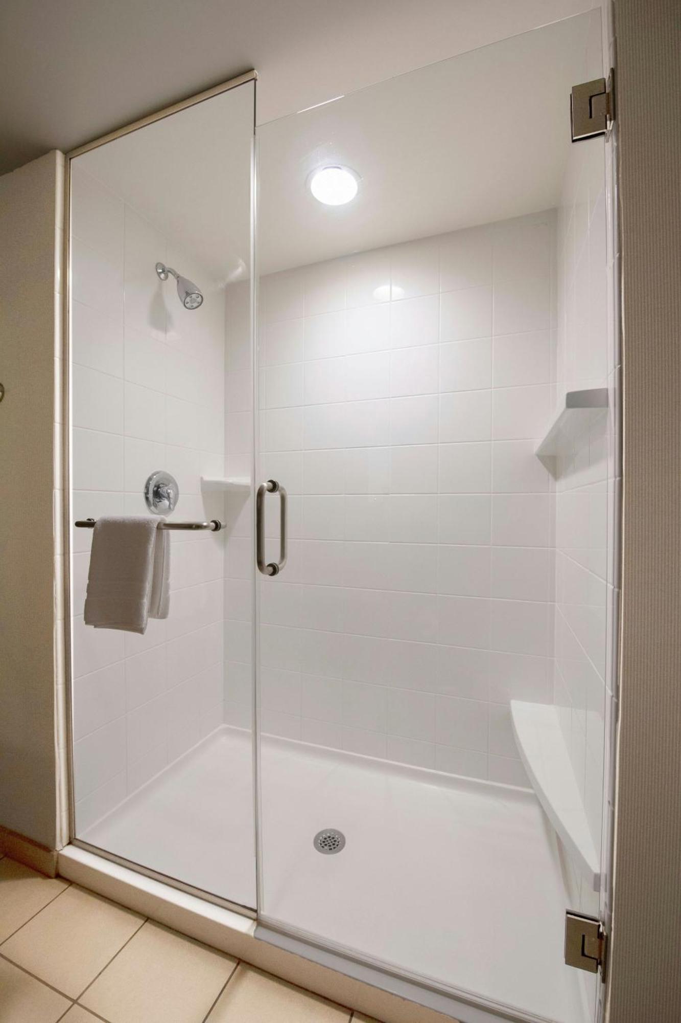 Courtyard Atlanta 3*